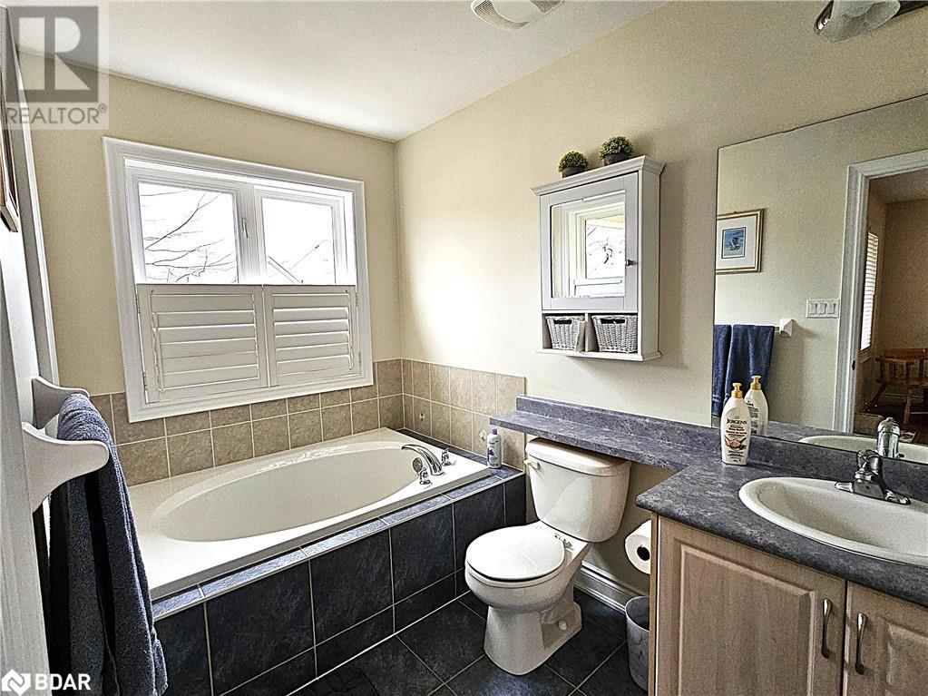 Photo 29 of 34 Savannah Crescent, Wasaga Beach ON