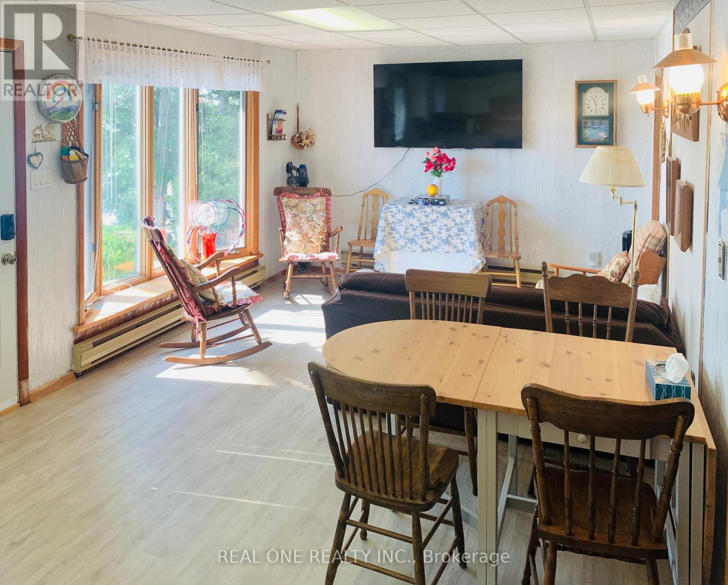 Photo 14 of 88 Alsops Beach Road, Brock ON