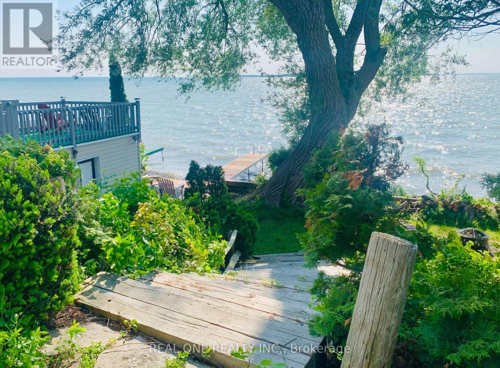 Photo 8 of 88 Alsops Beach Road, Brock ON