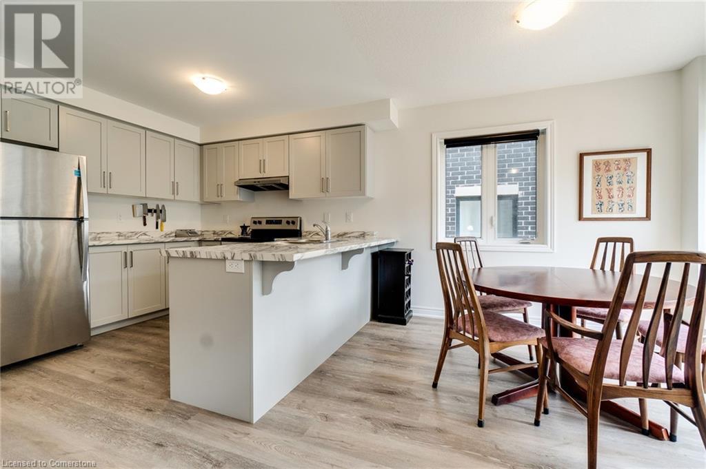 Photo 35 of 68 Dryden Lane, Hamilton ON