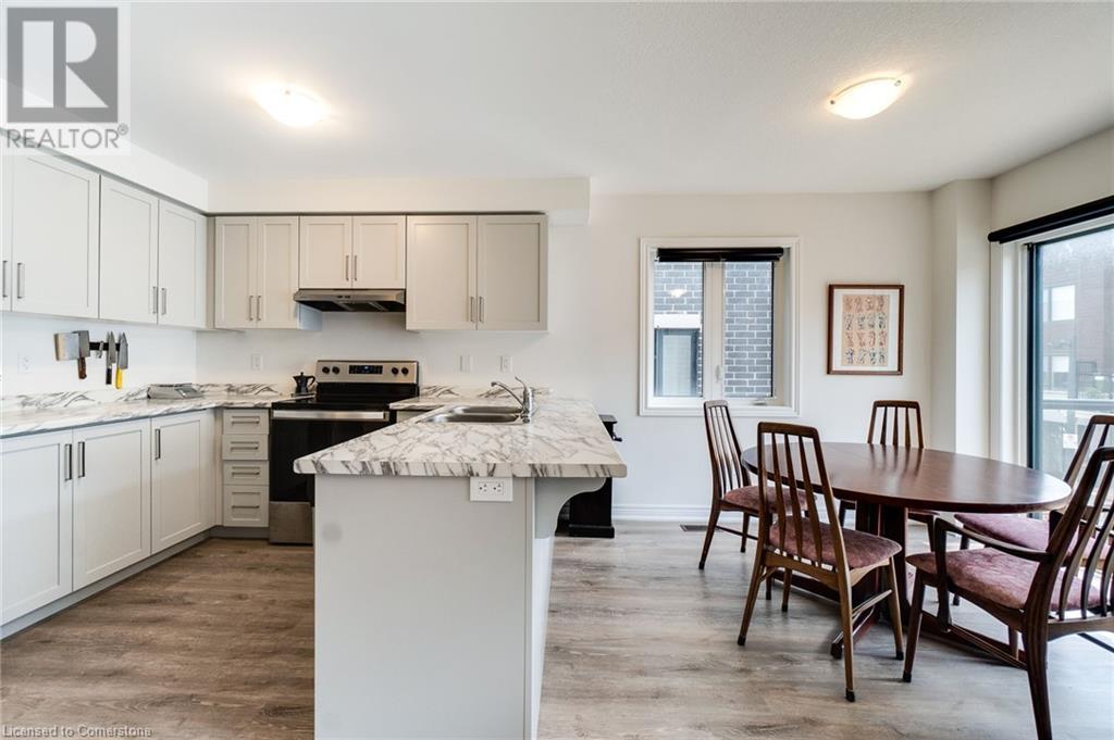Photo 13 of 68 Dryden Lane, Hamilton ON