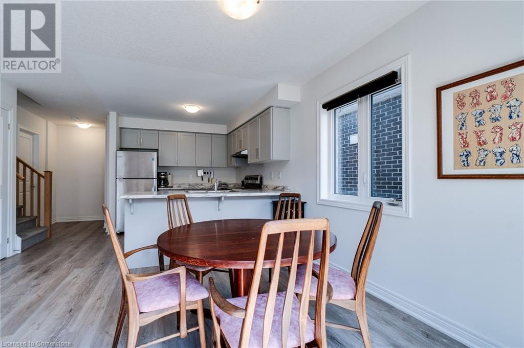 Photo 6 of 68 Dryden Lane, Hamilton ON