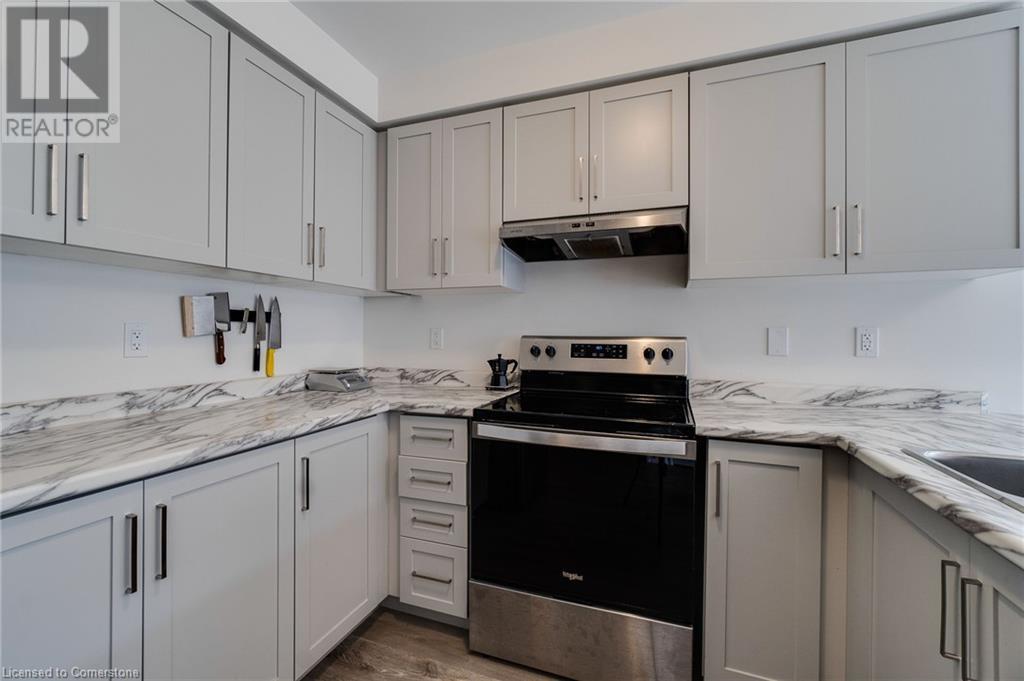 Photo 21 of 68 Dryden Lane, Hamilton ON