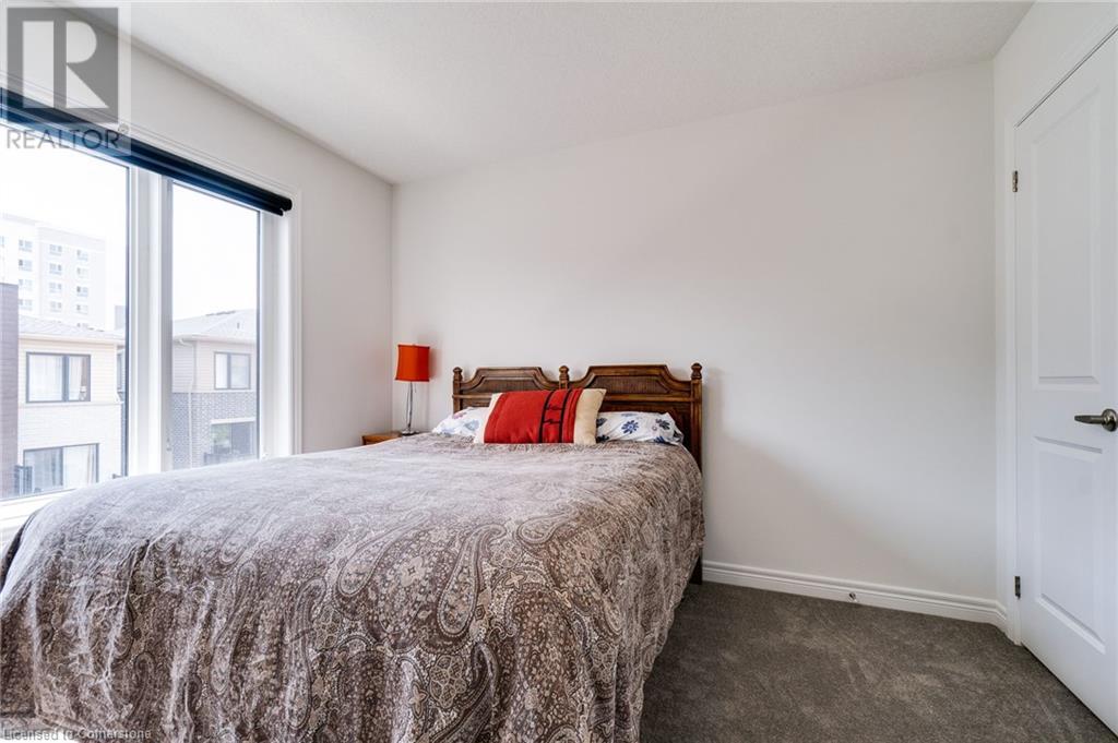 Photo 2 of 68 Dryden Lane, Hamilton ON