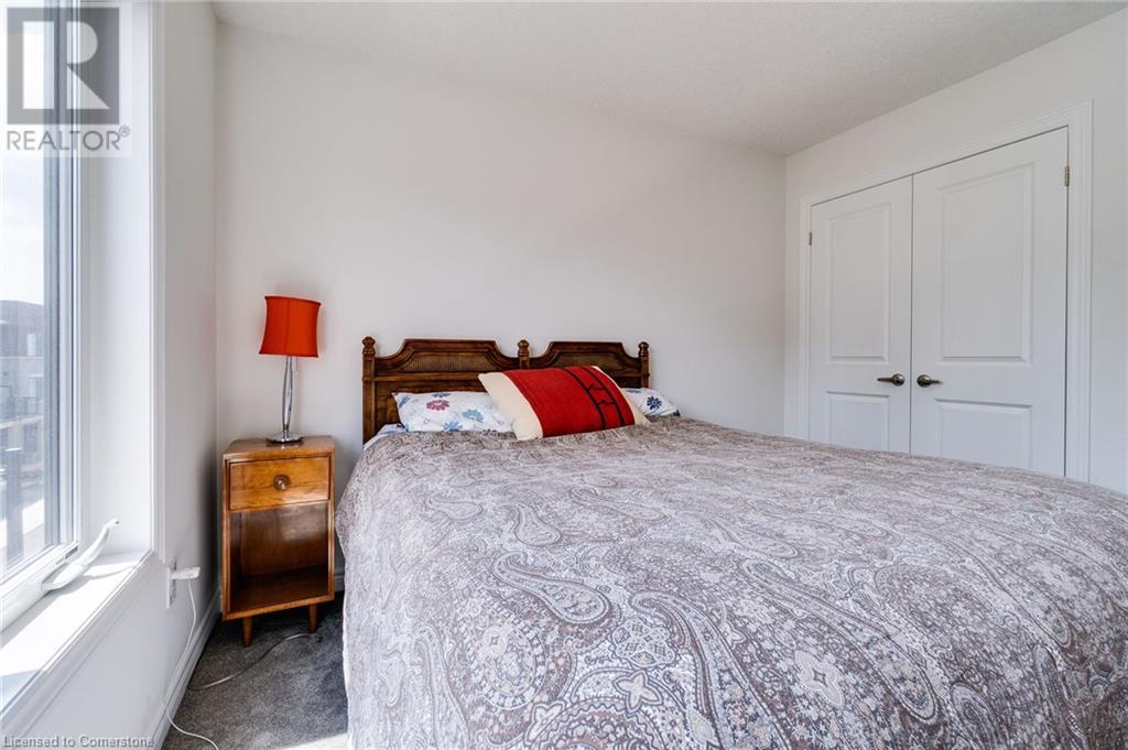 Photo 40 of 68 Dryden Lane, Hamilton ON