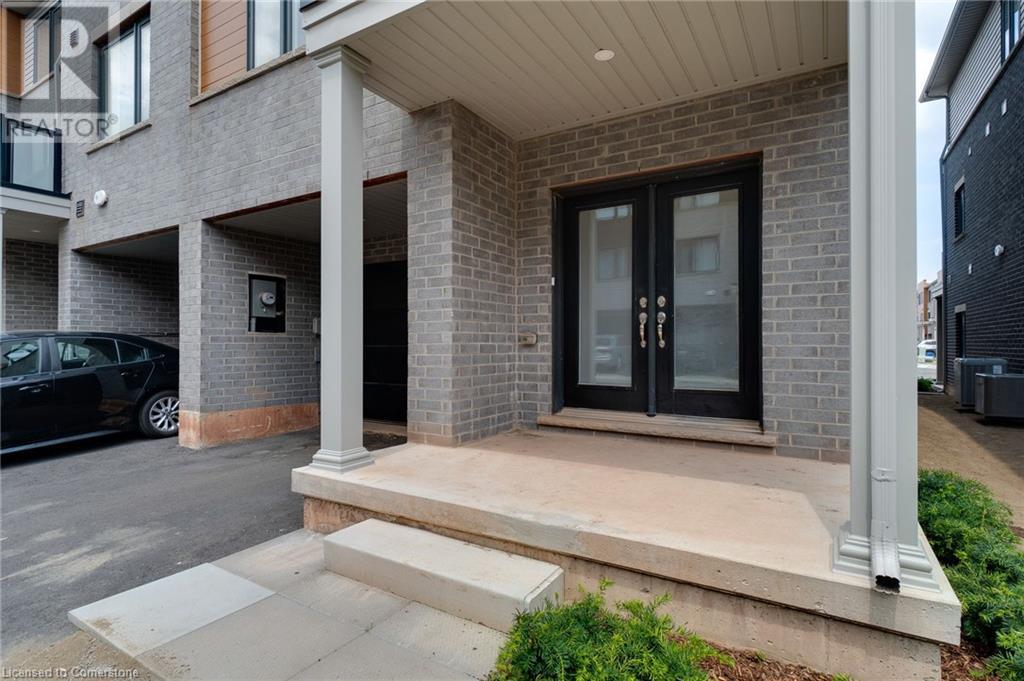 Photo 4 of 68 Dryden Lane, Hamilton ON
