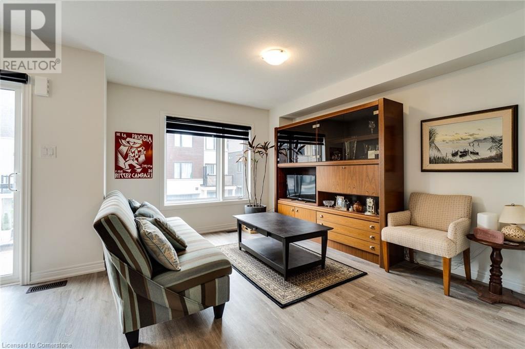 Photo 34 of 68 Dryden Lane, Hamilton ON