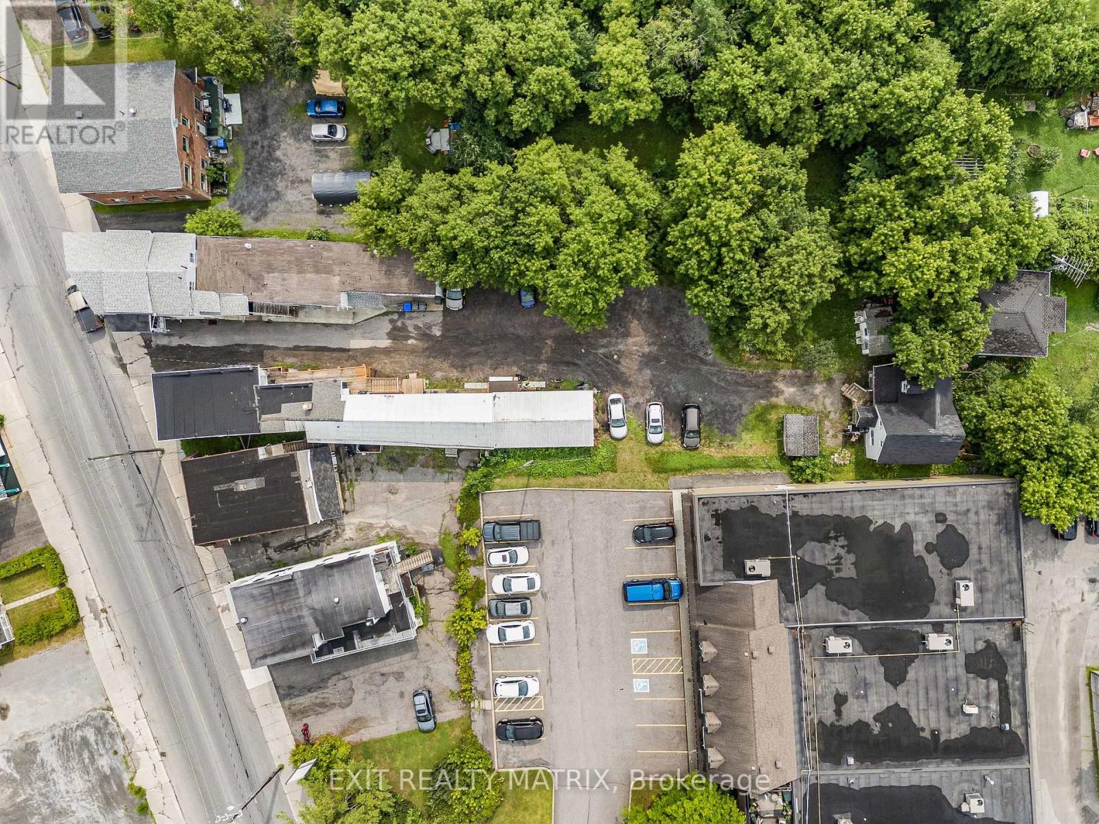 Photo 22 of 712 718 Main Street E, Hawkesbury ON