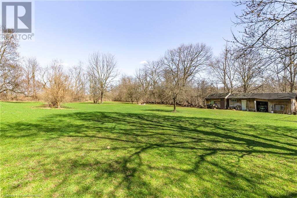 Photo 33 of 266 Sumach Drive, Burlington ON
