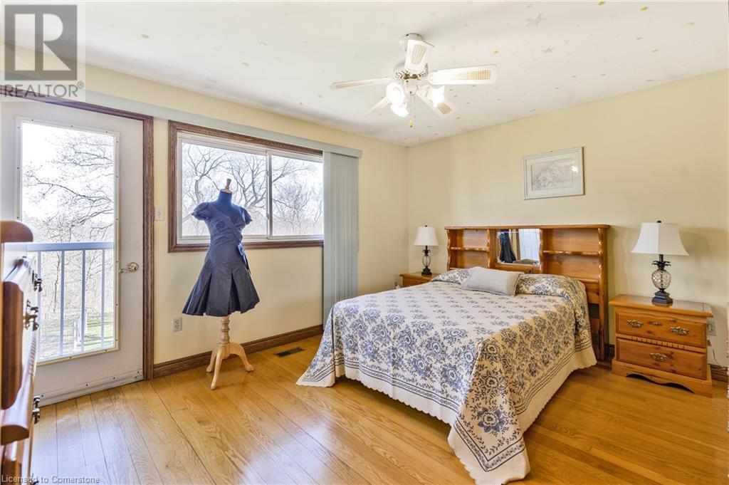 Photo 7 of 266 Sumach Drive, Burlington ON