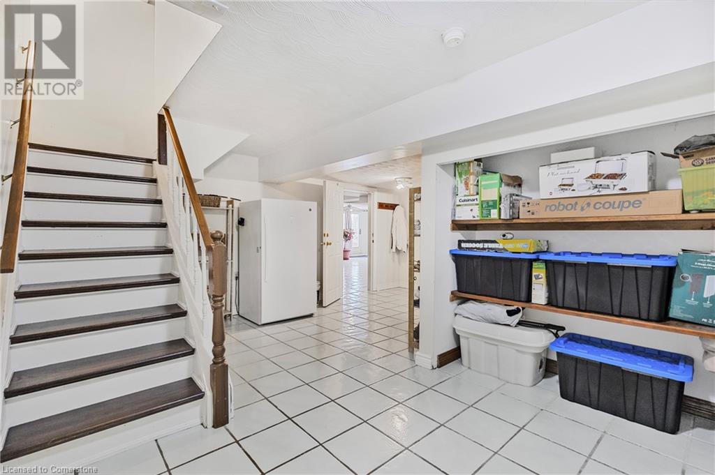Photo 10 of 266 Sumach Drive, Burlington ON