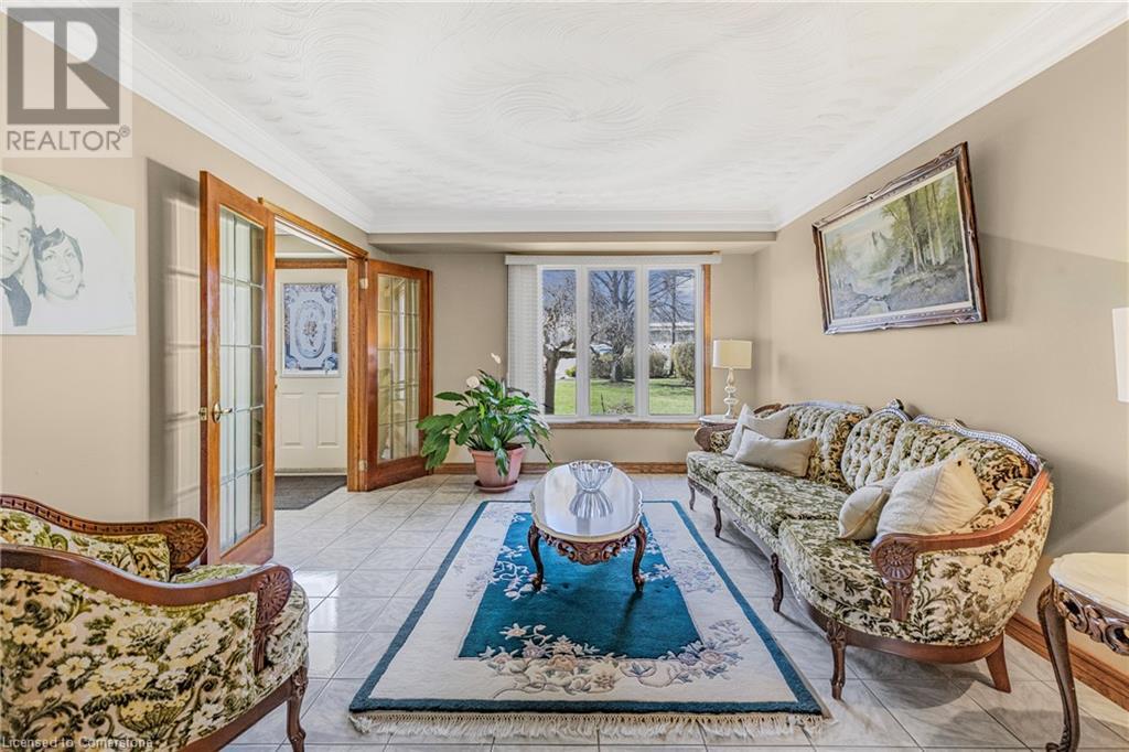 Photo 1 of 266 Sumach Drive, Burlington ON