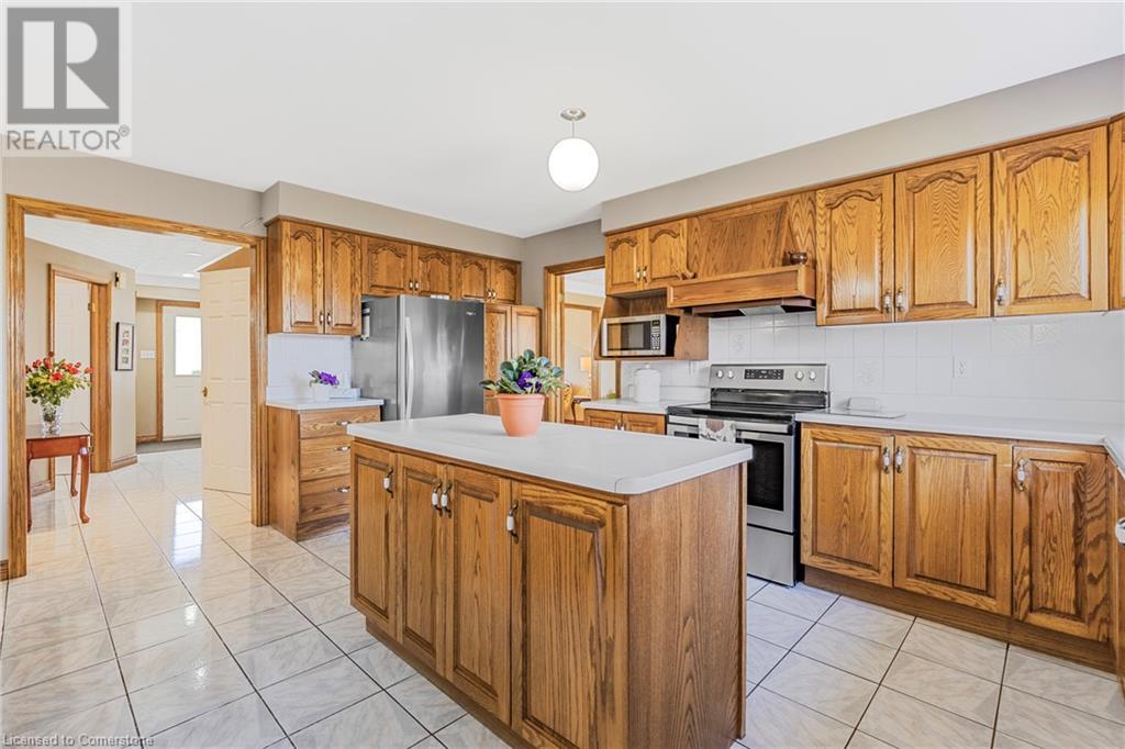 Photo 27 of 266 Sumach Drive, Burlington ON