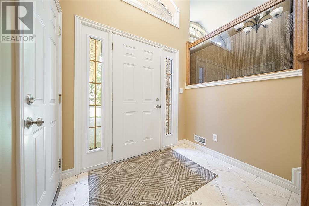 Photo 18 of 1314 Orchard Blvd, Kingsville ON