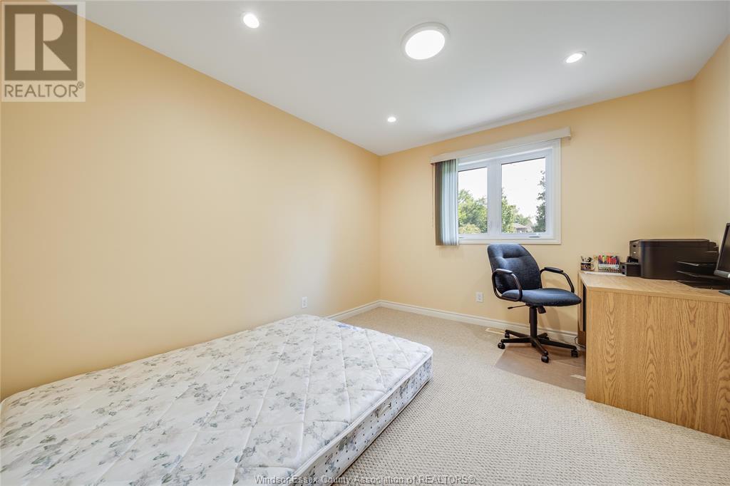 Photo 25 of 1314 Orchard Blvd, Kingsville ON