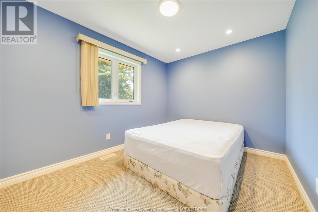 Photo 36 of 1314 Orchard Blvd, Kingsville ON