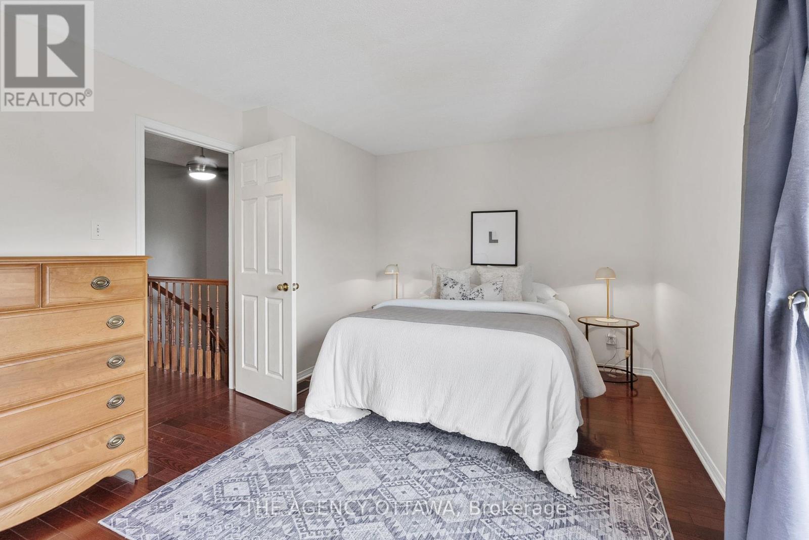 Photo 10 of 55 Springcreek Crescent, Ottawa ON