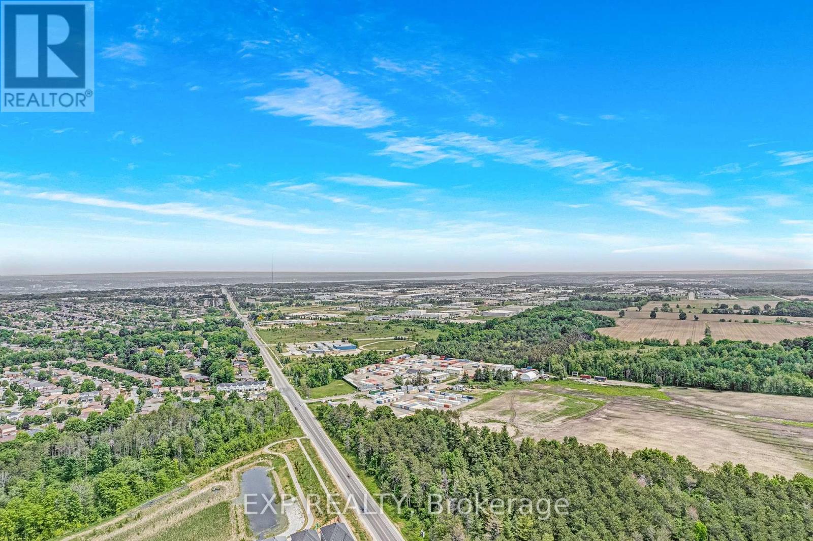 Photo 25 of 11 Kodiak Terrace, Barrie ON