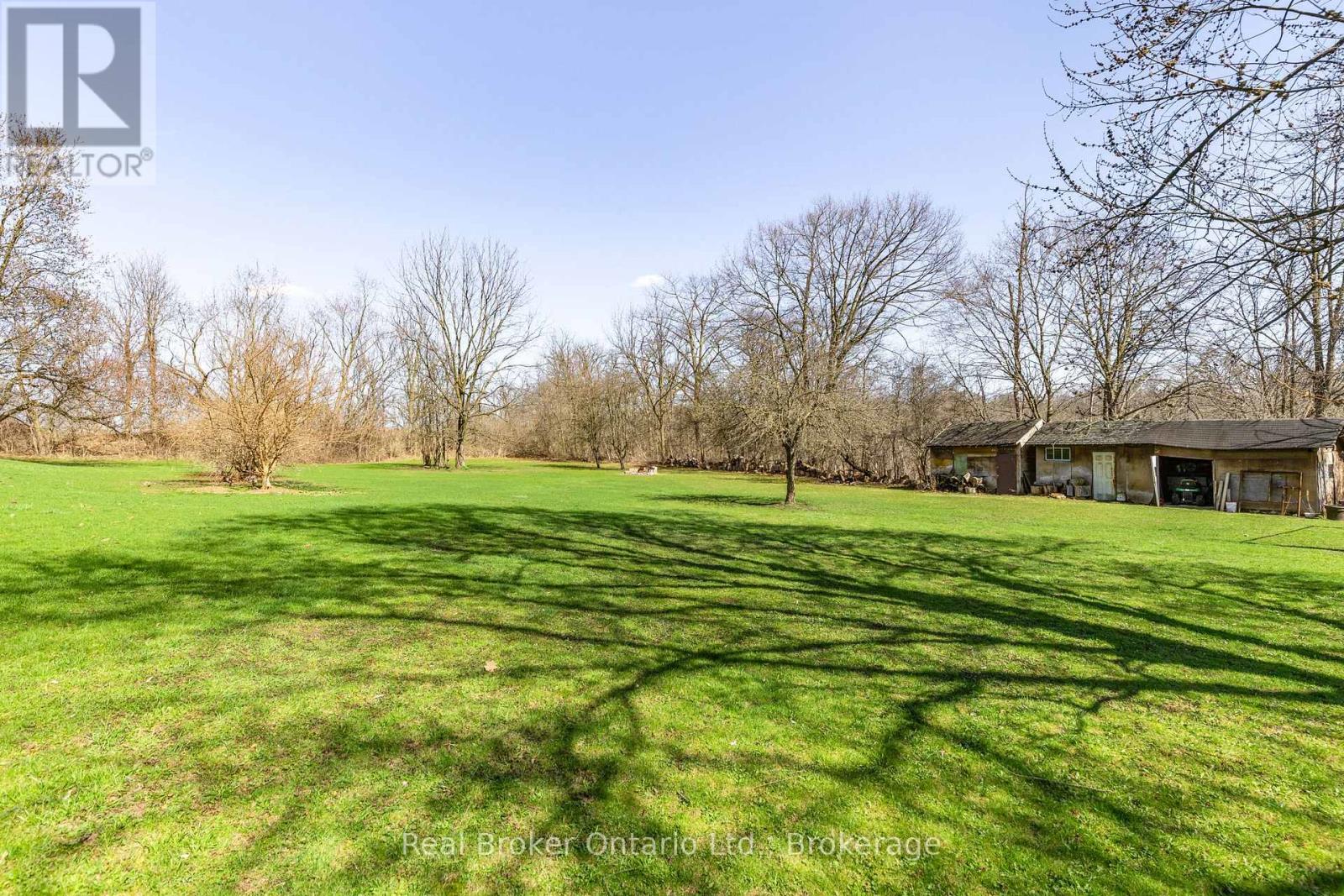 Photo 21 of 266 Sumach Drive, Burlington ON
