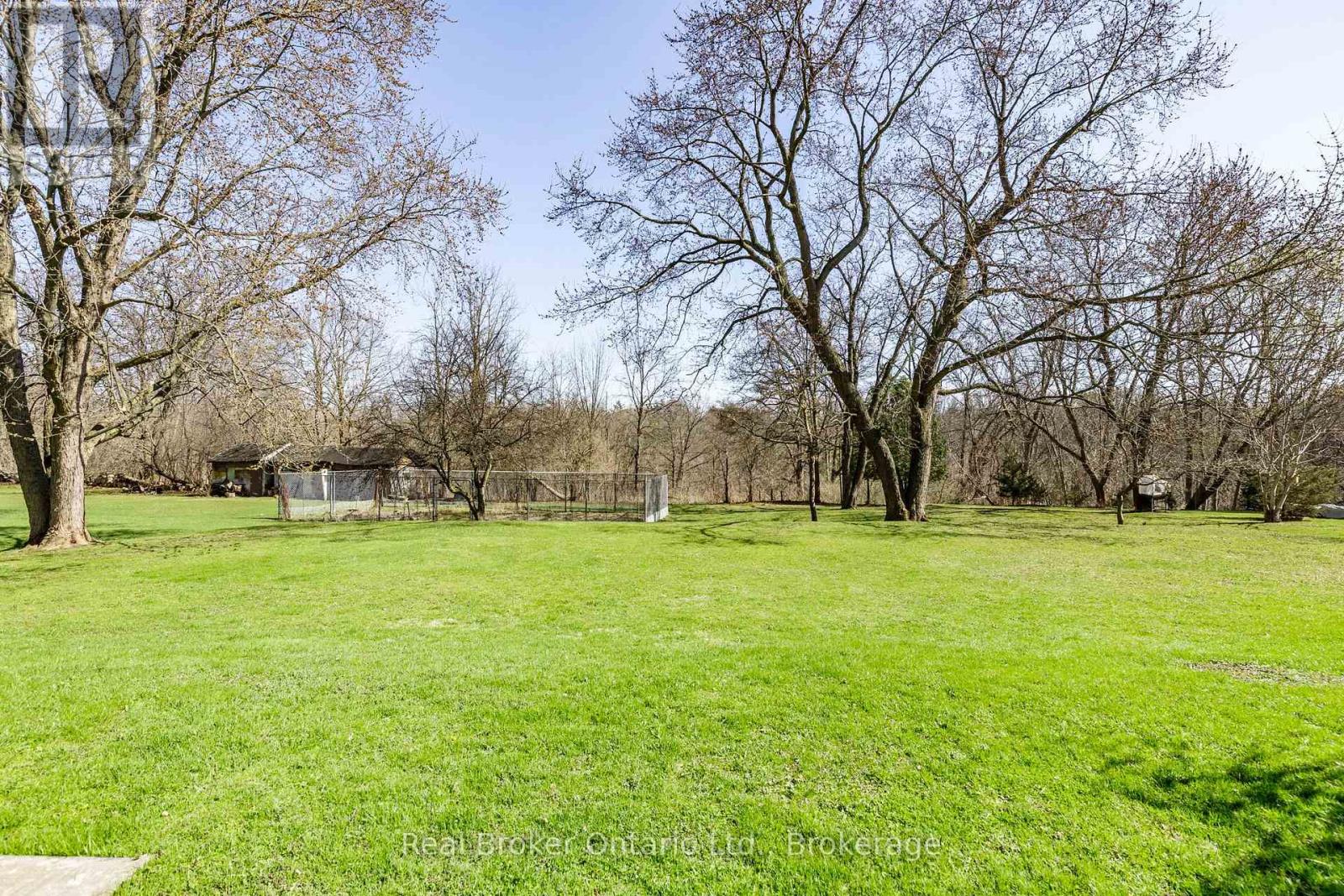 Photo 1 of 266 Sumach Drive, Burlington ON