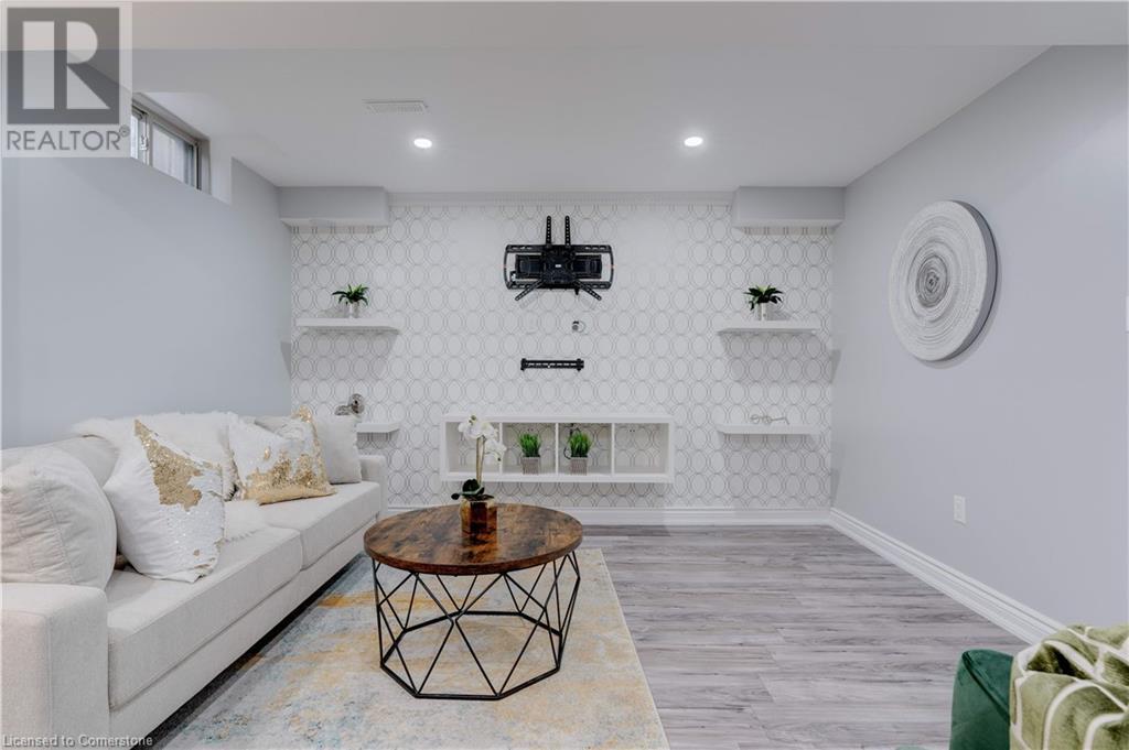Photo 29 of 45 Royal Winter Drive Unit 28, Binbrook ON