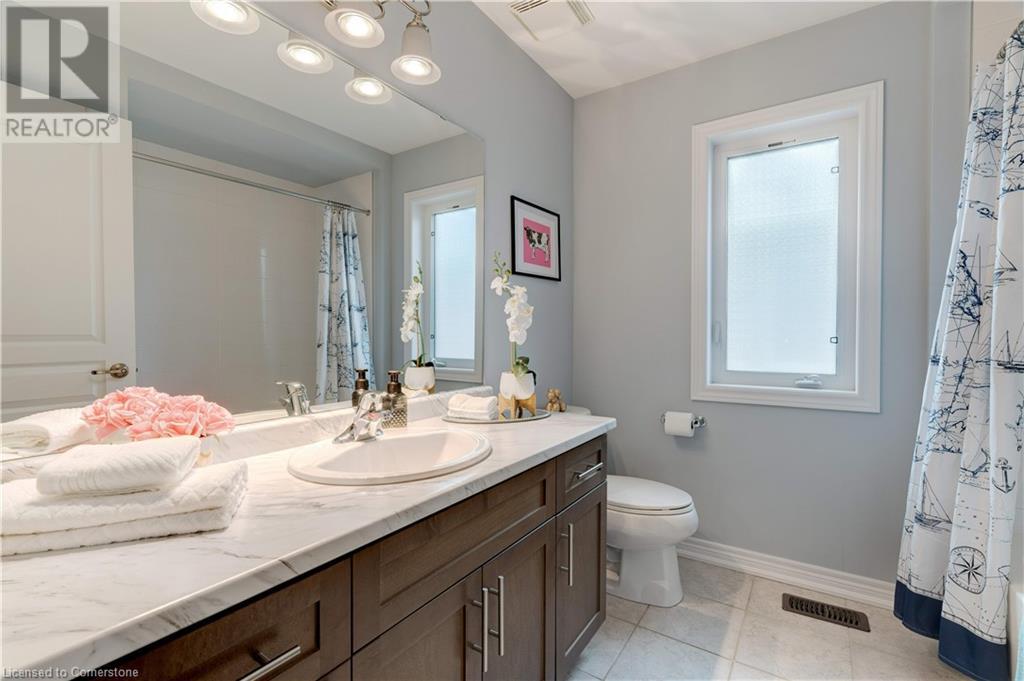 Photo 27 of 45 Royal Winter Drive Unit 28, Binbrook ON