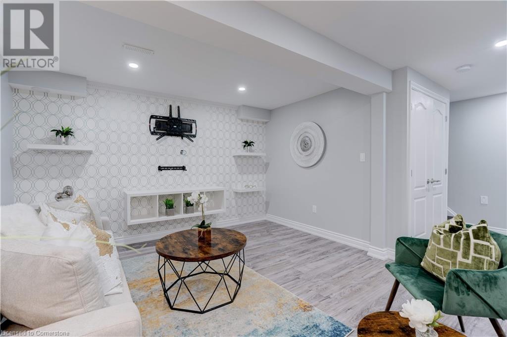 Photo 32 of 45 Royal Winter Drive Unit 28, Binbrook ON