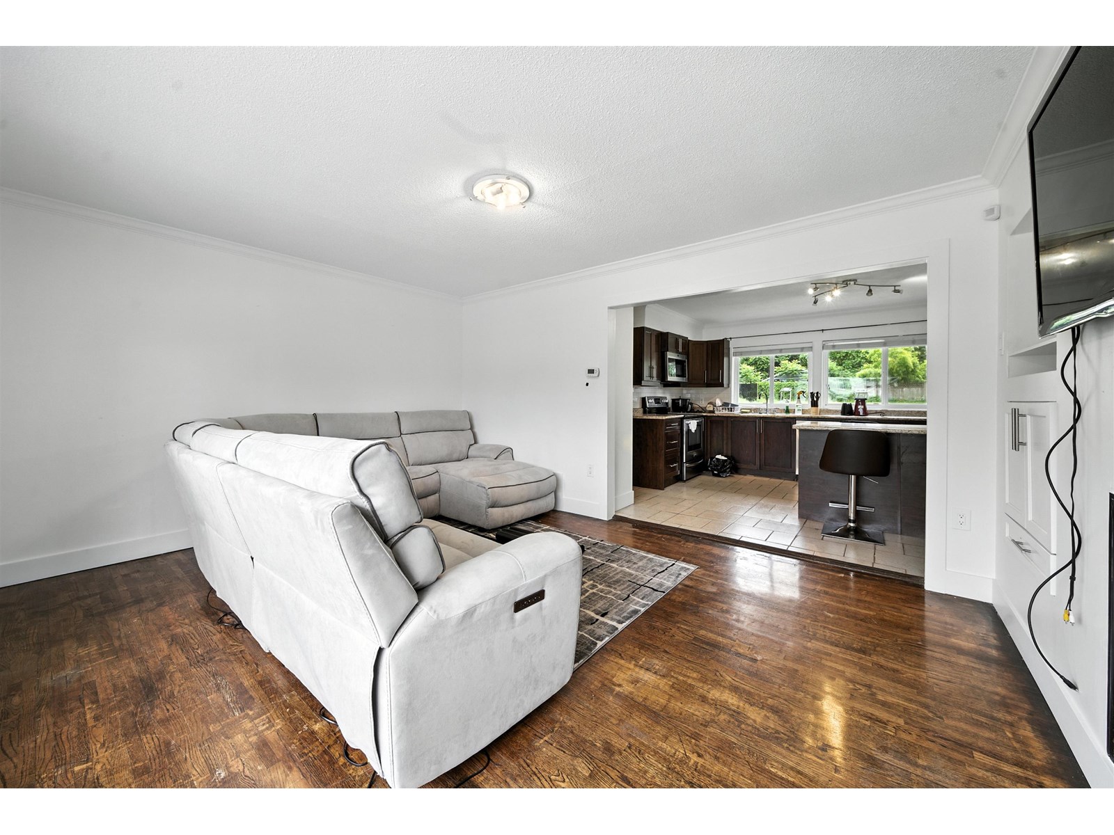 Photo 6 of 14032 Grosvenor Road, Surrey BC