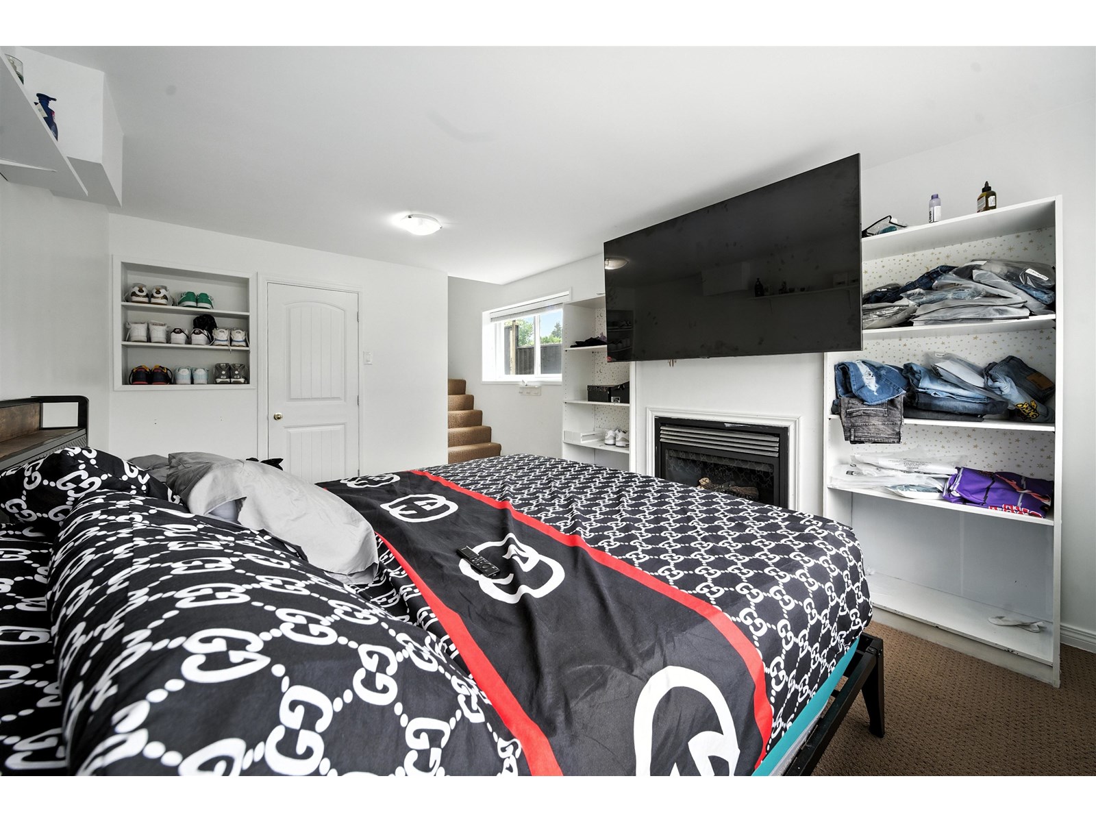 Photo 9 of 14032 Grosvenor Road, Surrey BC