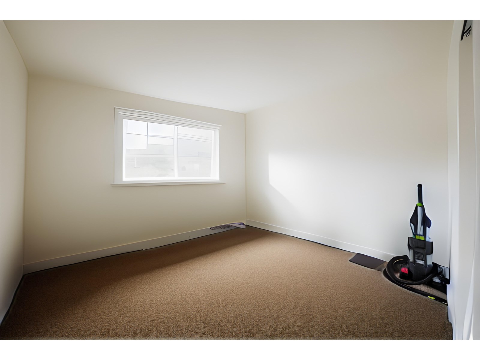 Photo 12 of 14032 Grosvenor Road, Surrey BC