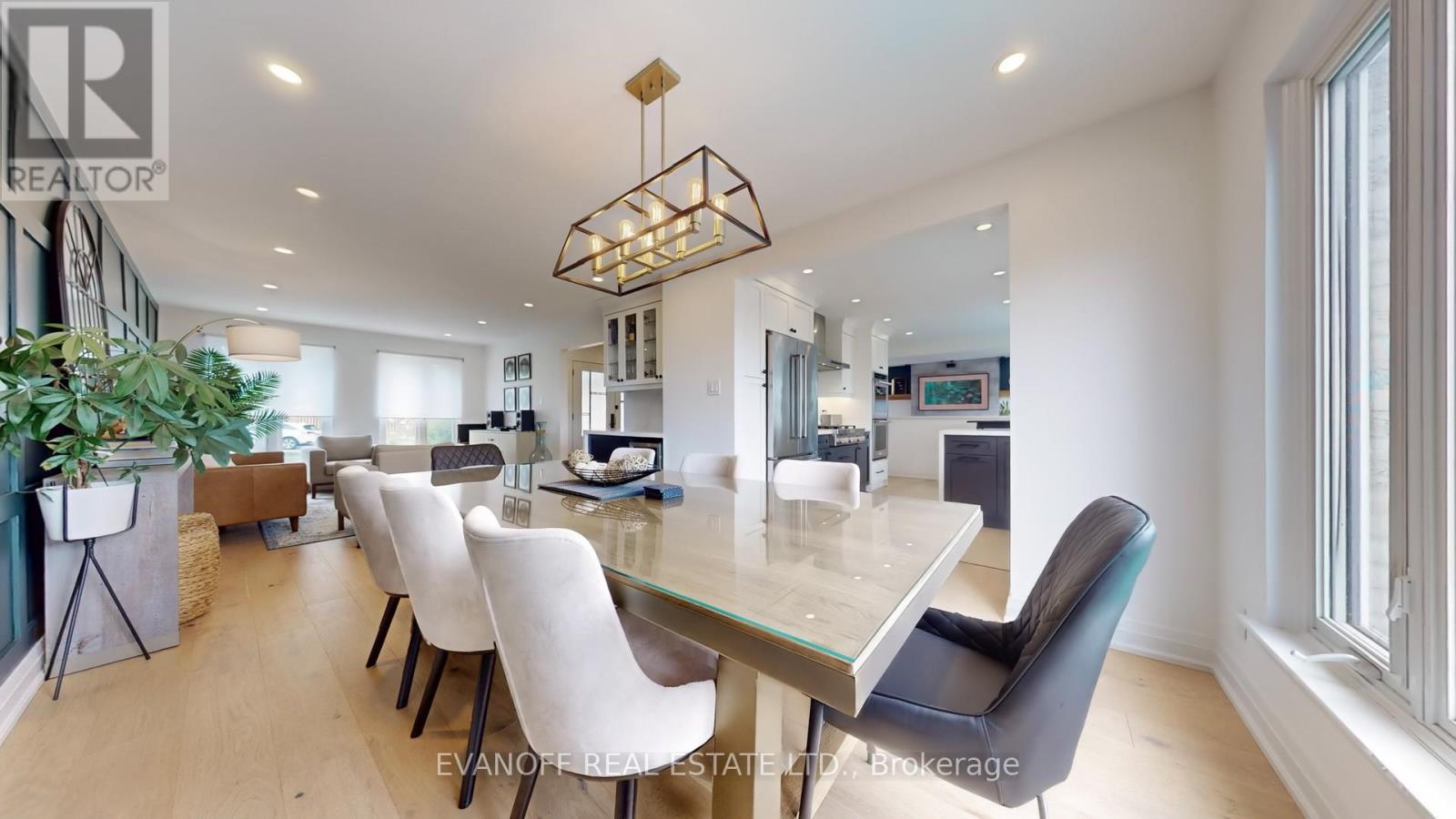 Photo 11 of 558 Edge Lane, Pickering ON