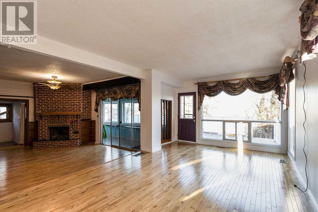 Photo 33 of 176 1 Street Sw, Medicine Hat AB