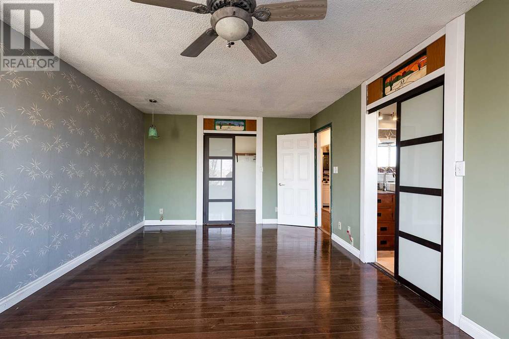 Photo 10 of 176 1 Street Sw, Medicine Hat AB