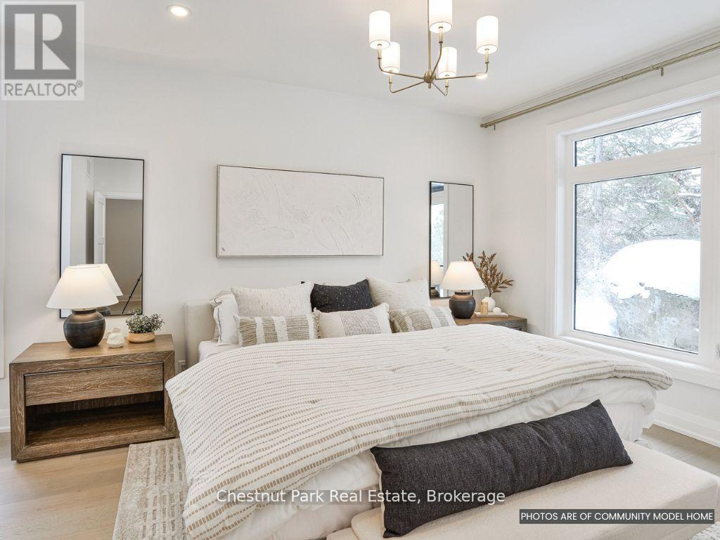 Photo 7 of 16 Pine Needle Way, Huntsville ON