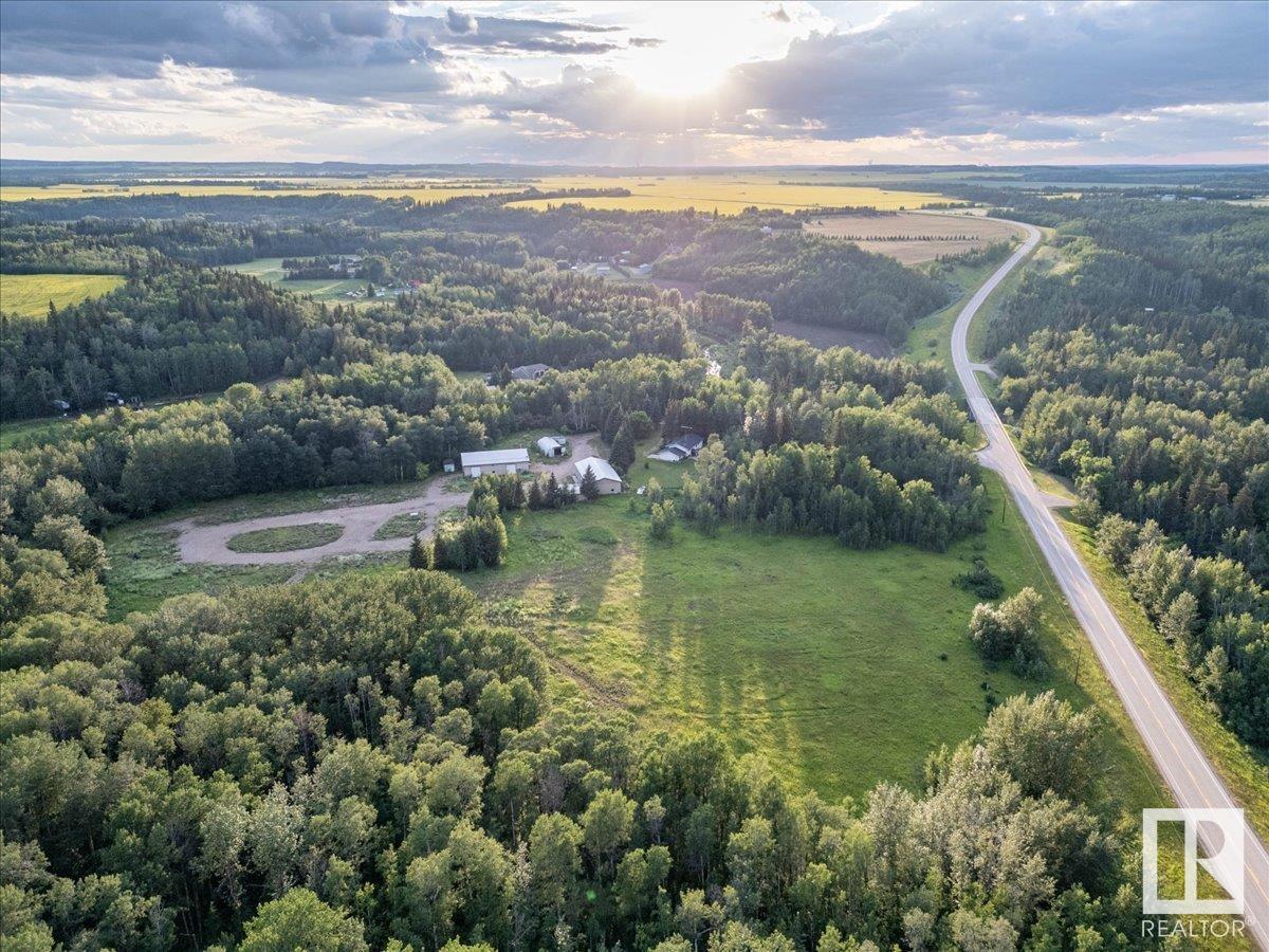 Photo 5 of 2047 Twp Rd 495 A, Telfordville AB