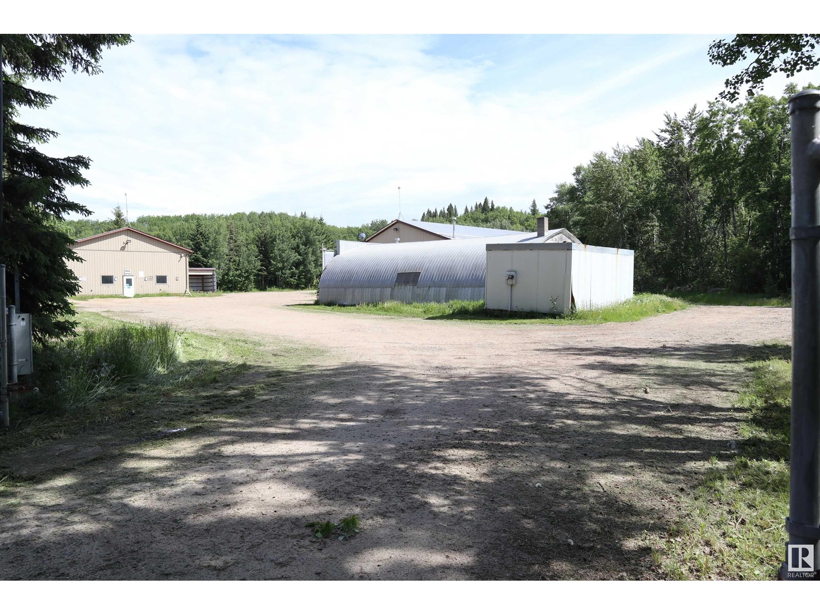 Photo 12 of 2047 Twp Rd 495 A, Telfordville AB