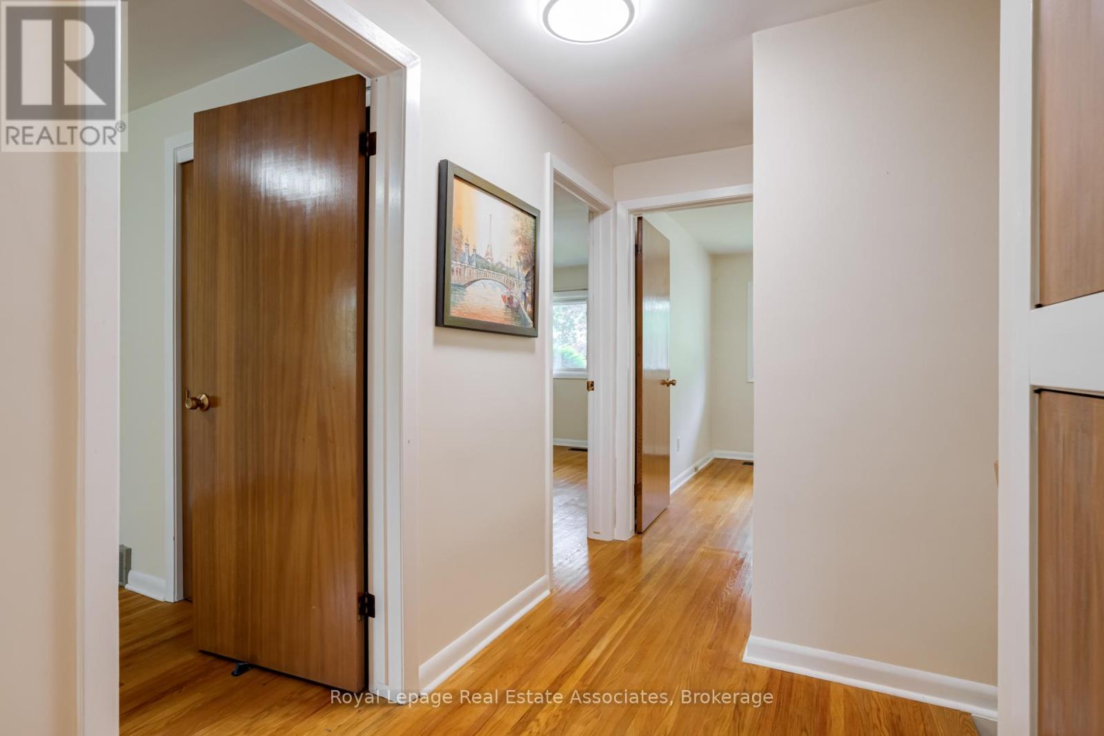 Photo 15 of 36 Trelawne Drive, St Catharines ON