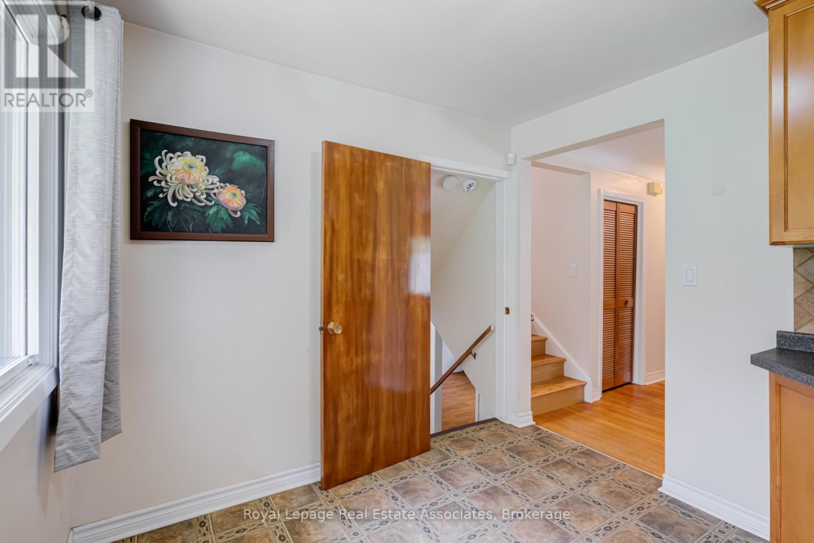 Photo 6 of 36 Trelawne Drive, St Catharines ON