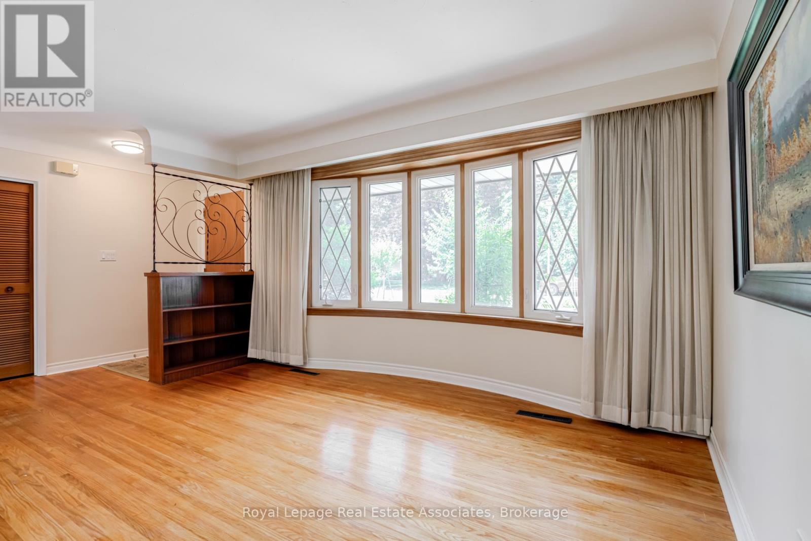 Photo 23 of 36 Trelawne Drive, St Catharines ON