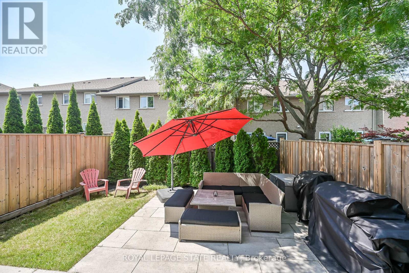 Photo 4 of 4 120 Vineberg Drive, Hamilton ON