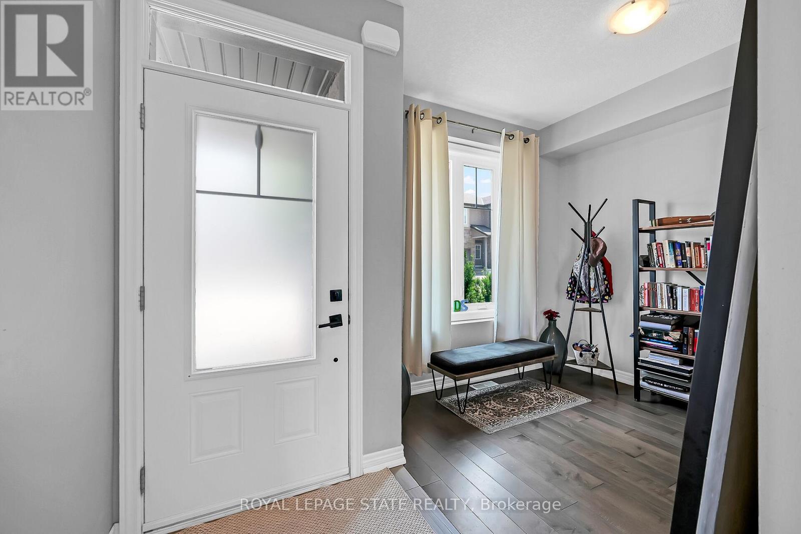 Photo 23 of 4 120 Vineberg Drive, Hamilton ON