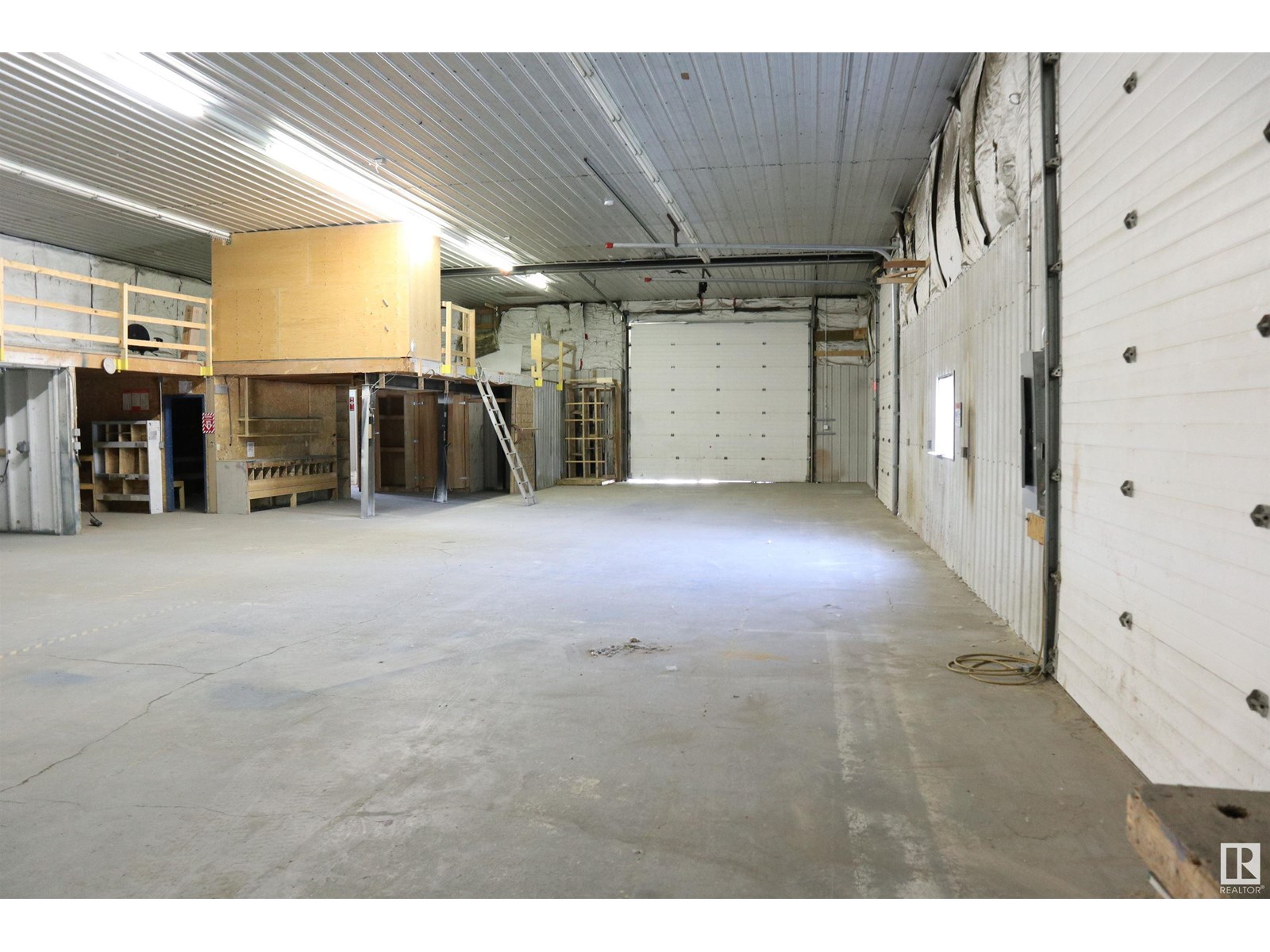 Photo 32 of 2047 Twp Rd 495 A, Telfordville AB