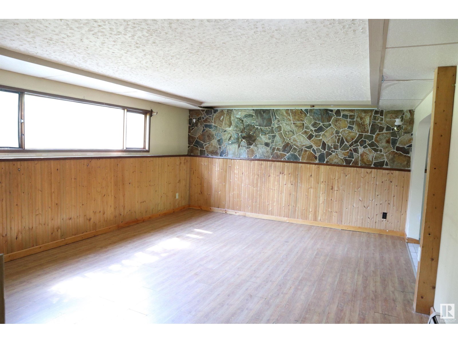 Photo 61 of 2047 Twp Rd 495 A, Telfordville AB