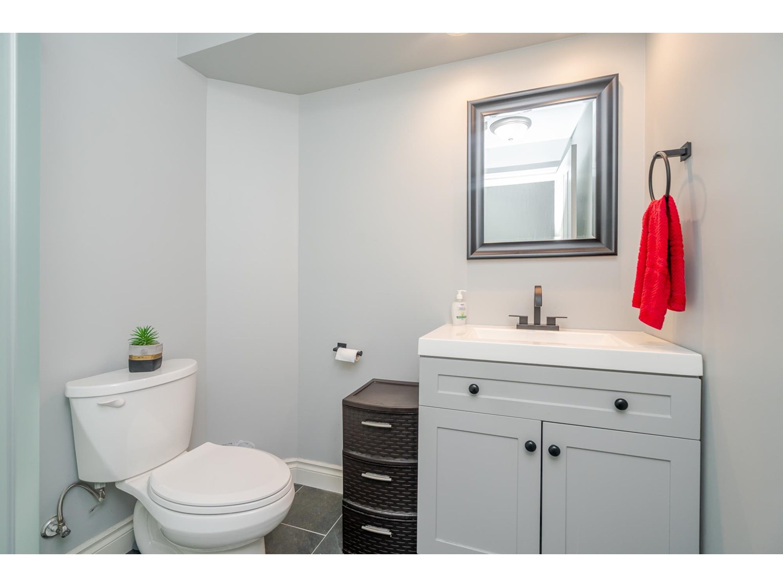 Photo 24 of 34413 Stoneleigh Avenue, Abbotsford BC