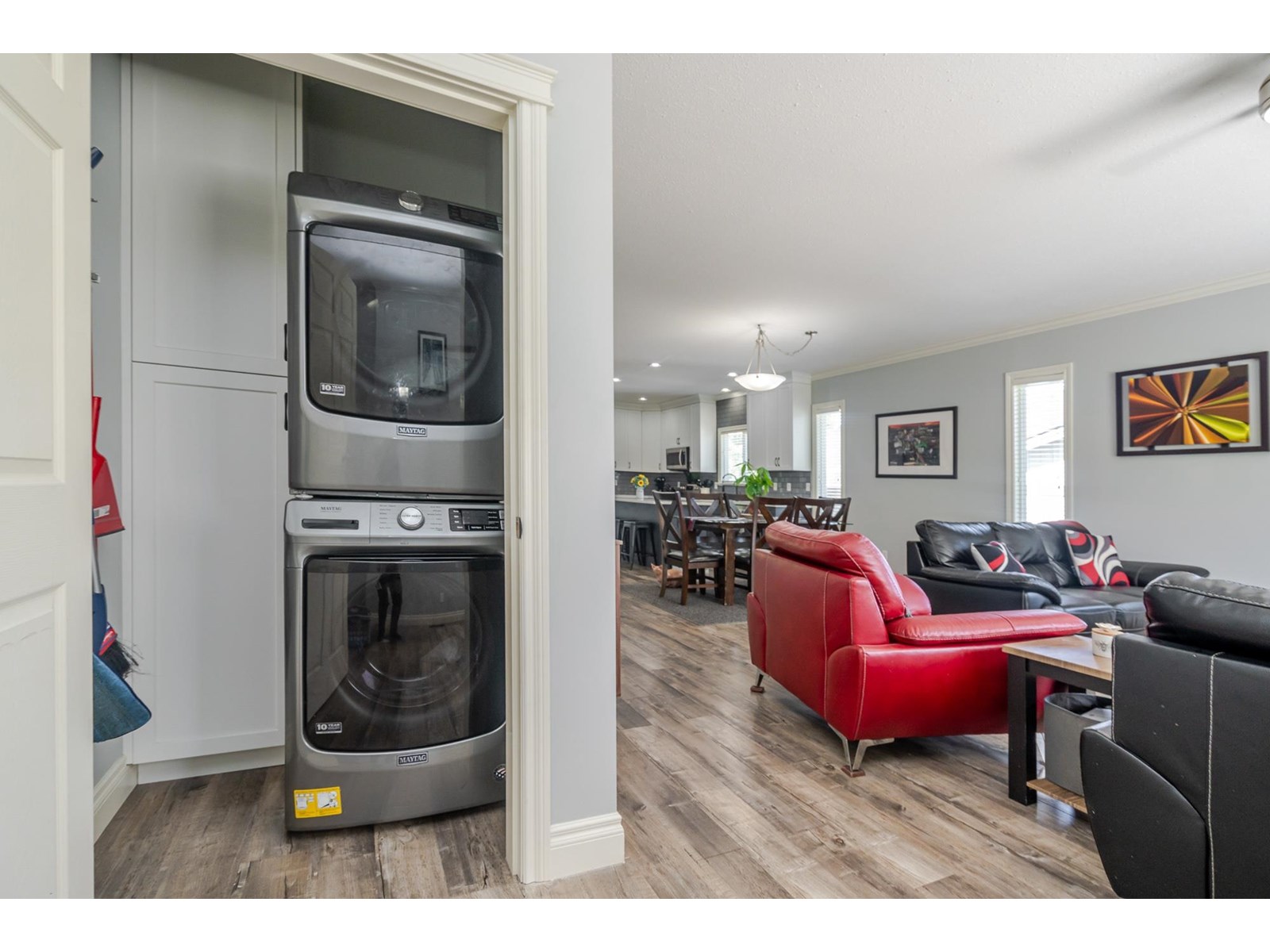 Photo 5 of 34413 Stoneleigh Avenue, Abbotsford BC