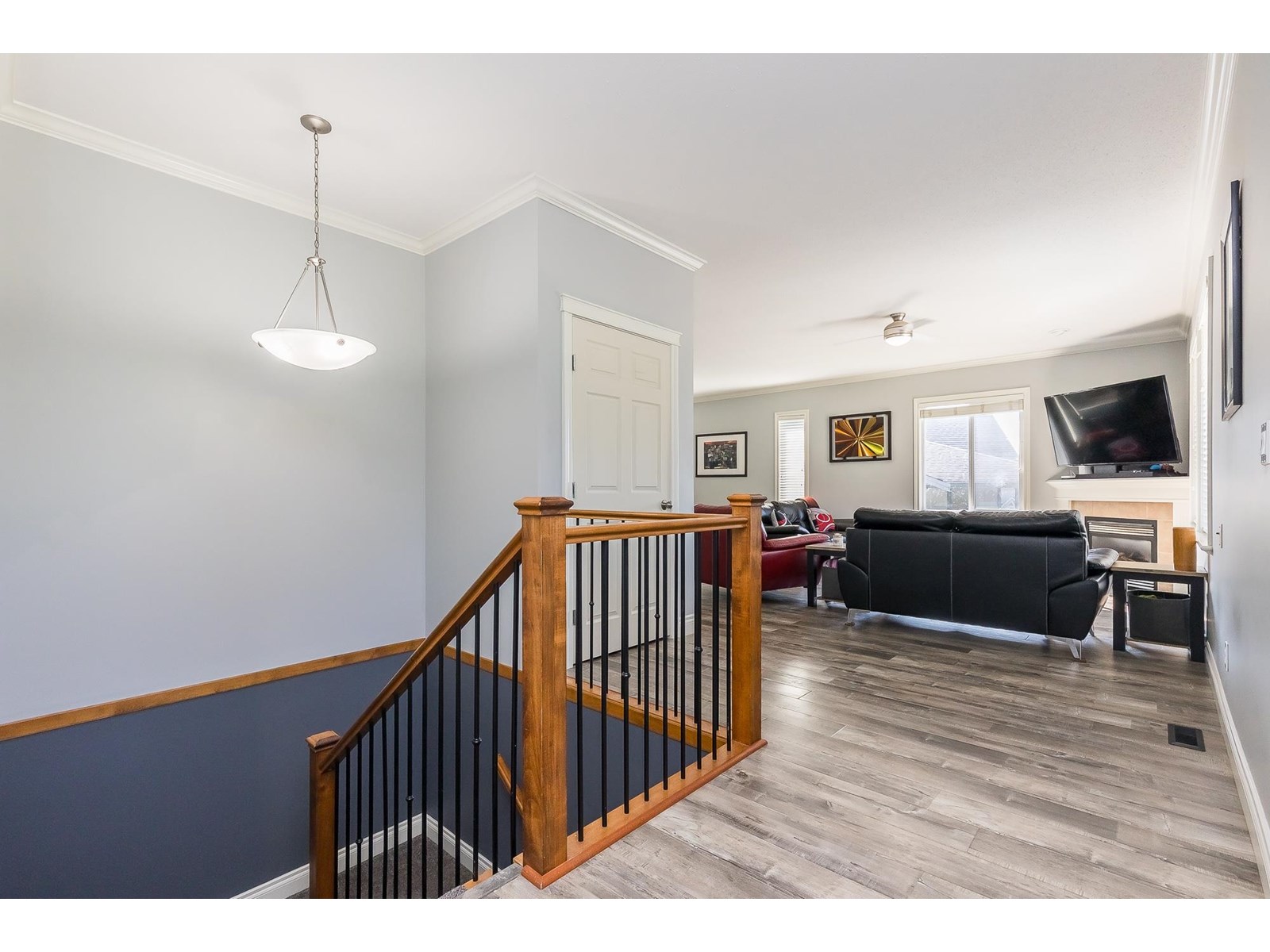 Photo 4 of 34413 Stoneleigh Avenue, Abbotsford BC