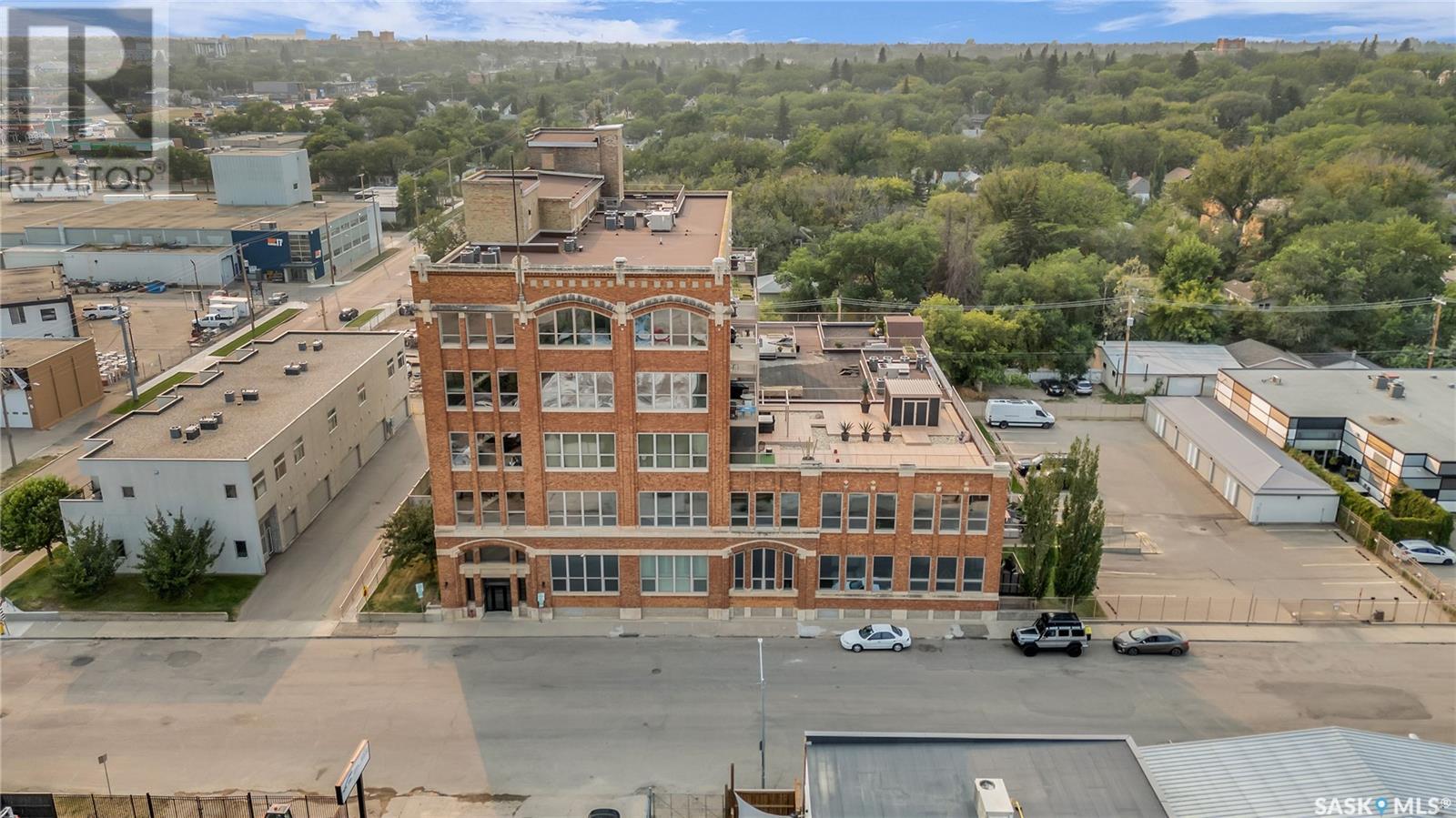 Photo 8 of 105 211 D Avenue N, Saskatoon SK