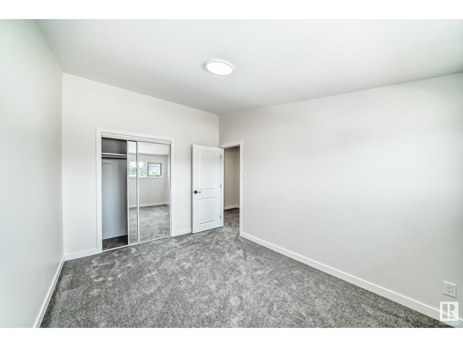 Photo 21 of 10820 132 Av Nw, Edmonton AB