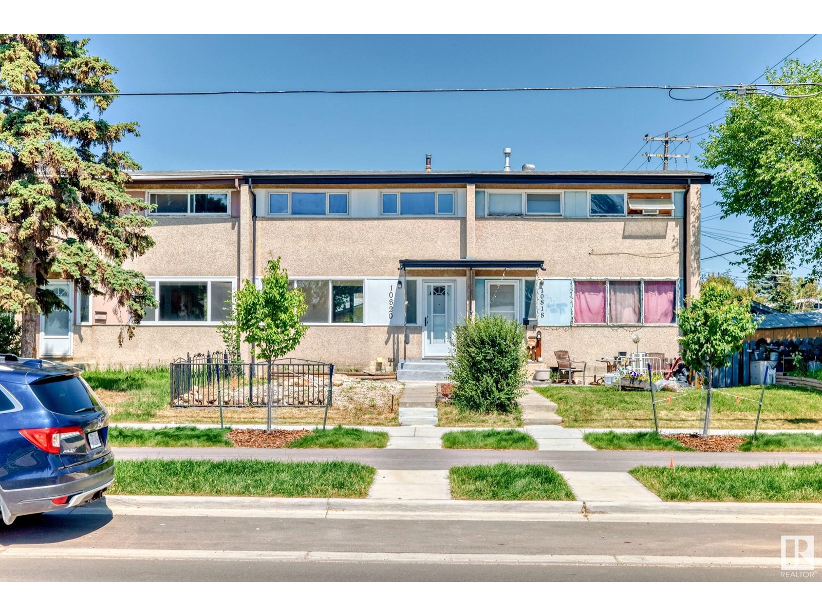 Photo 3 of 10820 132 Av Nw, Edmonton AB
