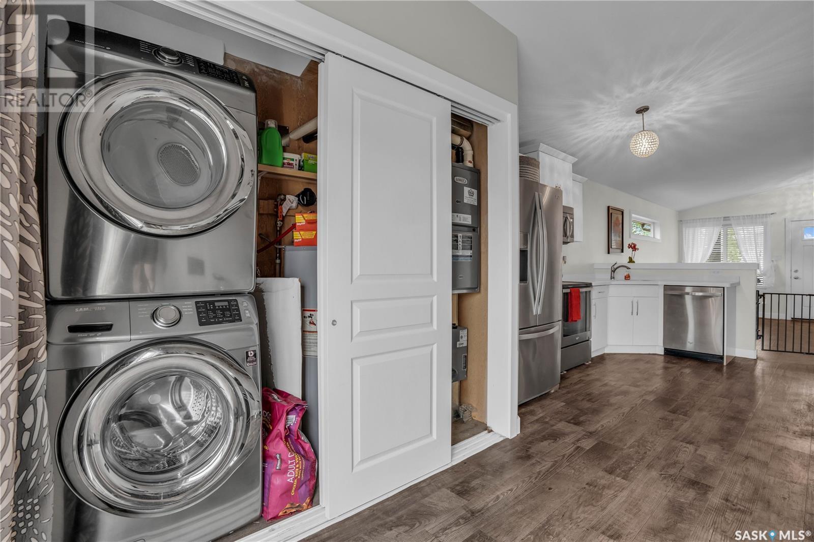 Photo 12 of 5413 Campling Avenue, Regina SK